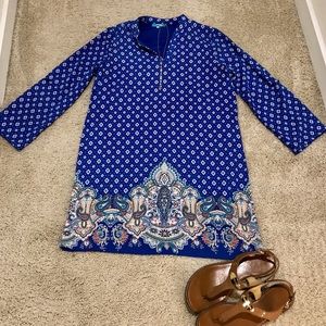 Long-sleeved blue dress